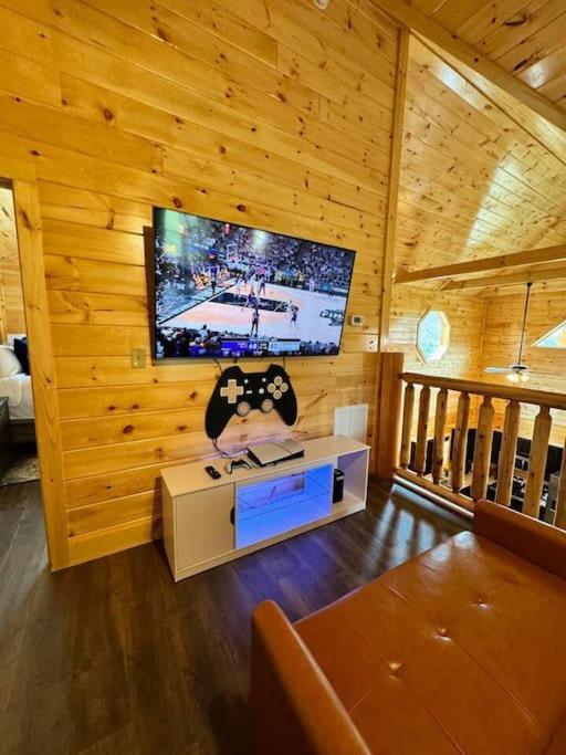 New! Indoor Pool/Ps 5/Hot Tub/Parkway Villa Pigeon Forge Exterior photo