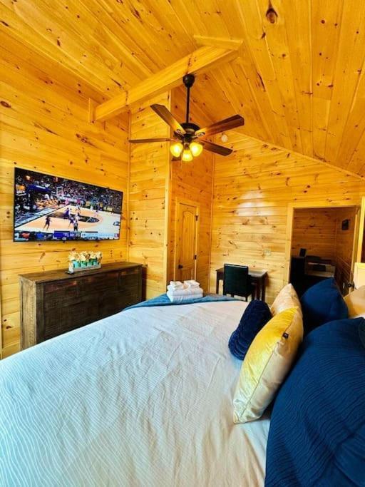 New! Indoor Pool/Ps 5/Hot Tub/Parkway Villa Pigeon Forge Exterior photo