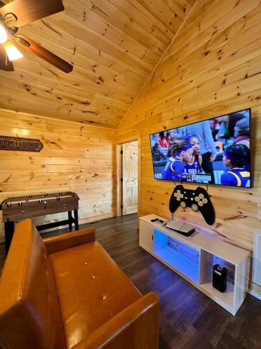 New! Indoor Pool/Ps 5/Hot Tub/Parkway Villa Pigeon Forge Exterior photo