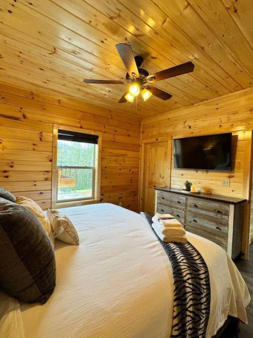 New! Indoor Pool/Ps 5/Hot Tub/Parkway Villa Pigeon Forge Exterior photo