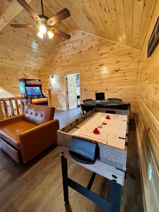 New! Indoor Pool/Ps 5/Hot Tub/Parkway Villa Pigeon Forge Exterior photo